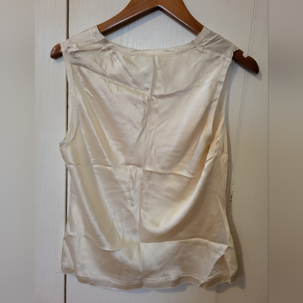 NWT Calvin Klein Cream Silk Sleeveless Top Sz 8 - Picture 2 of 5